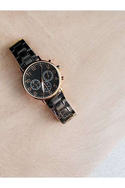pullmarkt Men's analog wrist watch