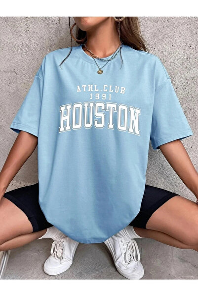 oneagılyazı تي شيرت نسائي أزرق فاتح كبير الحجم مطبوع عليه هيوستن