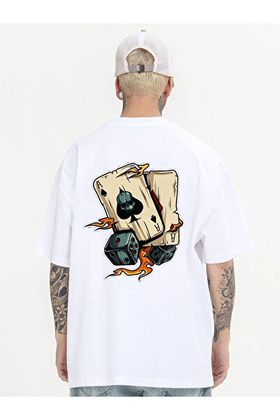 oneagılyazı تي شيرت أبيض كبير الحجم مطبوع عليه النرد المشتعل للجنسين