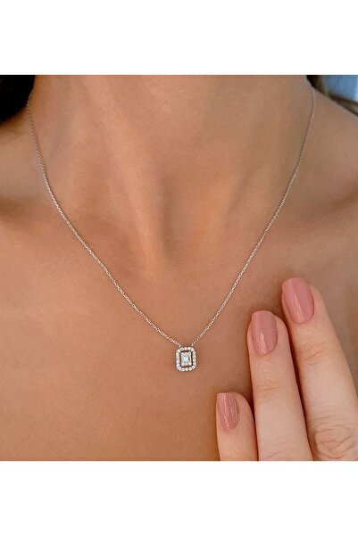 Sirius Pırlanta F Renk 0,15 Karat Baget Pırlanta Kolye