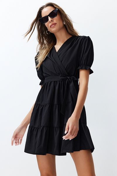 Trendyol Collection Černé, etnicky vzorované mini tkané šaty s otevíráním v pase TWOSS24EL00942