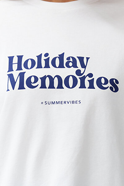 Trendyol Collection Biała koszulka z nadrukiem Premium, 100% gruba bawełna, luźny krój, dzianinowa TWOSS24TS00178
