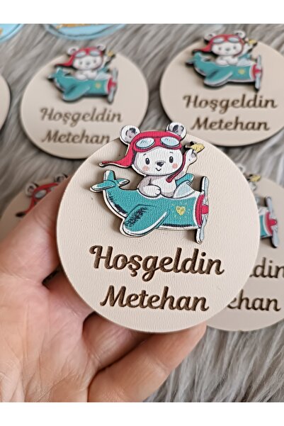 doğrukan Uçakta gözlüklü ayıcık figürlü ahşap yenidoğan doğum günü magnet hed...
