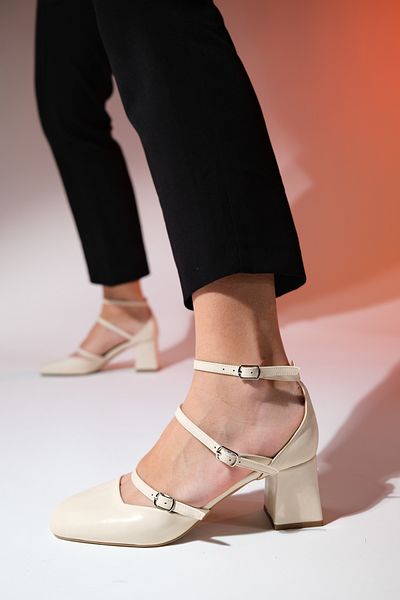 LuviShoes BEIN Beige Skin Damenschuhe mit dickem Absatz