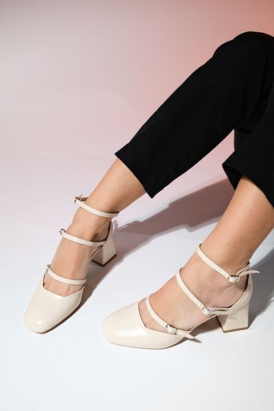 LuviShoes BEIN Beige Skin Damenschuhe mit dickem Absatz