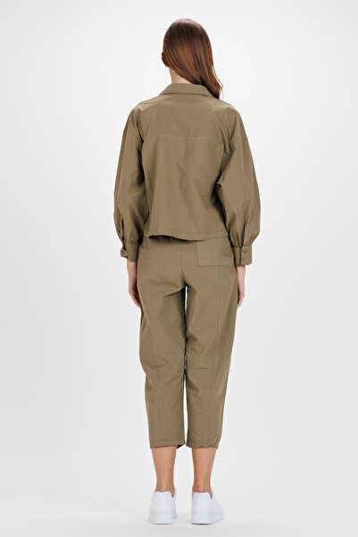 Ecrou Women's Khaki Large Double Pocket Oversize Crop Shirt