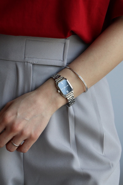 Northwatch ساعة يد نسائية ريترو فينتاج رمادية اللون بسلك معدني بأرقام رومانية...