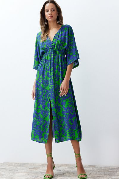 Trendyol Collection Modrý květinový potisk A-line dvouřadý límec Midi Woven Dress TWOSS24EL00913