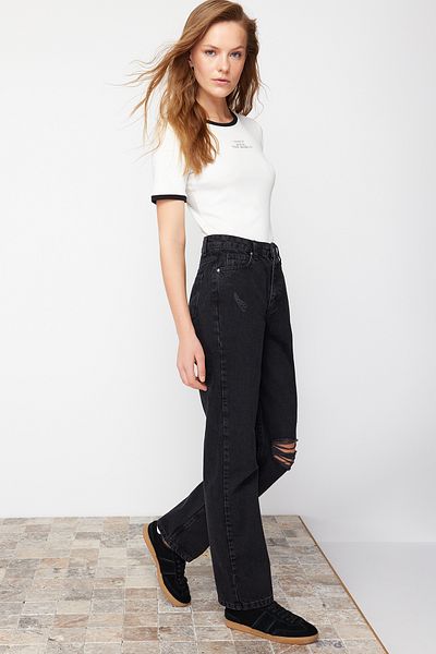 Trendyol Collection Black Ripped High Bel Mom Jeans TWOSS24JE00264