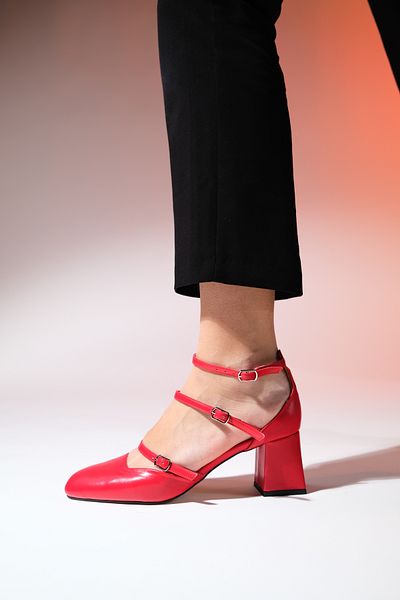 LuviShoes BEIN Red Skin Women's Thick Heeled Shoes