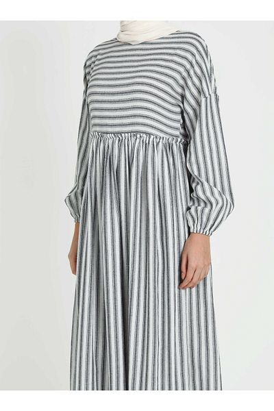 Tavin Elastic Sleeve Striped Hijab Dress - Black - Tavin