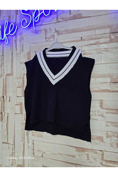 Butik Lena Knitwear Sweater
