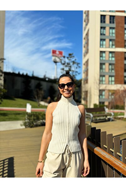 Aybike Gursu Fermuarlı Triko Bluz