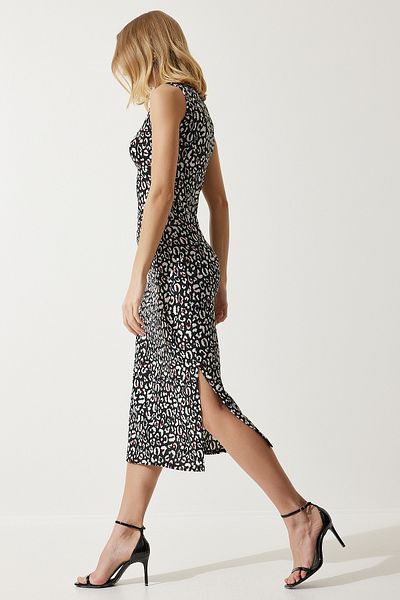 Happiness İstanbul Women's Black and White Cut Out Detailed Patterned Knitted Dress MC00270