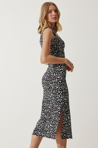 Happiness İstanbul Women's Black and White Cut Out Detailed Patterned Knitted Dress MC00270
