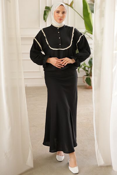 benguen 2078 Double Set with Knit Detail on the Collar Black