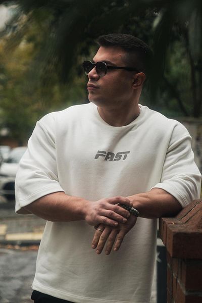 FAST EFFECT WEAR سويت شيرت كبير الحجم بأكمام الخفاش - مطبوع من الخلف