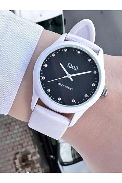 Q&Q Women's Waterproof Plastic Cord Wristwatch