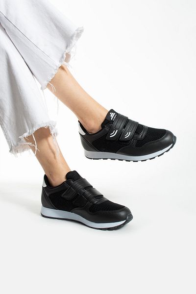 İnan Ayakkabı Women's Black/White Color Suitable for Walking and Daily Use Sneakers & Sports Shoes