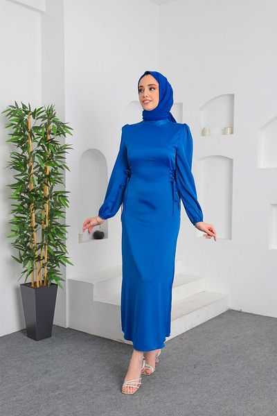 Tesettür Diyarı Βραδινό σατέν φόρεμα Zra Model Side Tie Saks