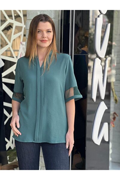 EMZAGİYİM بلوزة من التول بياقة القاضي - بأكمام