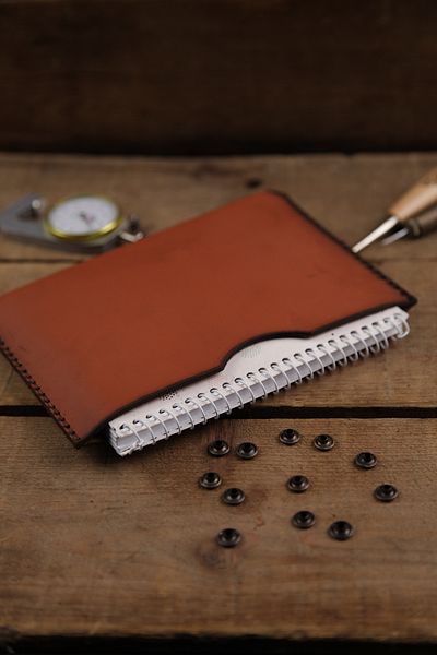 New Coast Leather 1900's Ръчно изработен калъф за тефтер A6 от естествена кожа