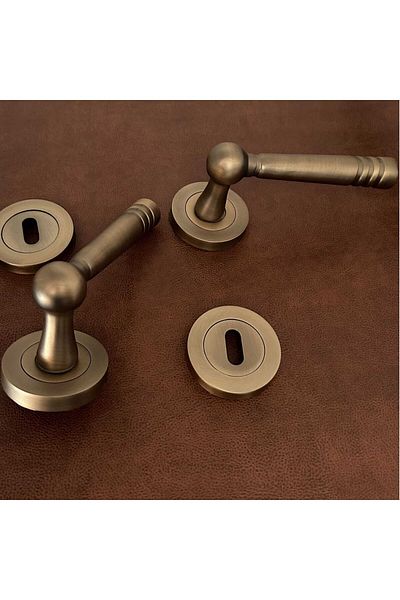 KOLDOOR Ottoman Mat - Antique Yellow Round Rosette Room Door Handle Set of 2