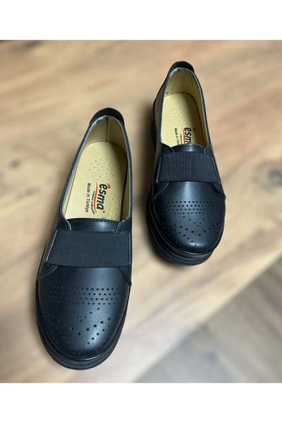 Esma راقصة الباليه اليومية للأم