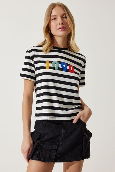 Happiness İstanbul Women's Black and White Printed Striped Knitted T-Shirt AN00181