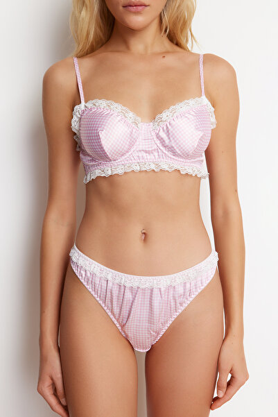 Trendyol Collection Rózsaszín szatén és csipke kötélpántok sapka nélküli mosókészlet - THMSS24CC00027