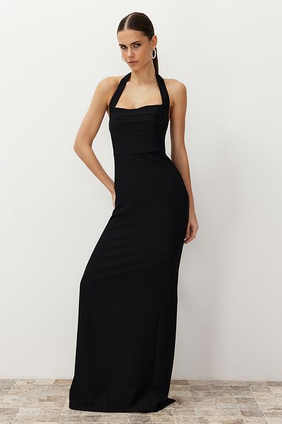 Trendyol Collection Czarna dopasowana sukienka wieczorowa z dekoltem Degaje, tkana, długa, stylowa Tprss24Ae00083