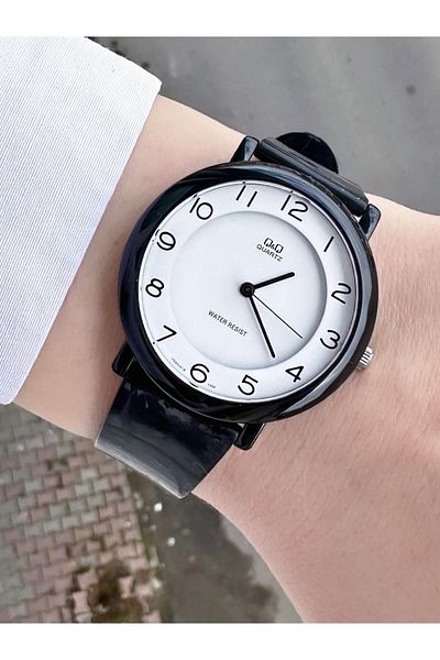 Q&Q Women's Waterproof Plastic Cord Wristwatch