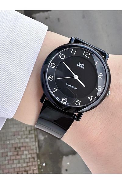 Q&Q Women's Waterproof Plastic Cord Wristwatch