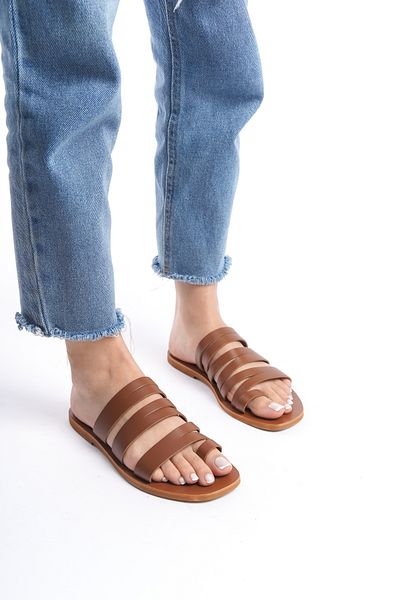 DaphneSandals شبشب نسائي من الجلد الطبيعي بلون أسمر - M5801