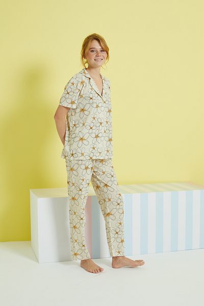 Siyah İnci Set pijamale cu nasturi tricotate multicolore