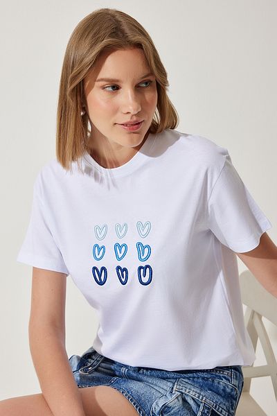 Happiness İstanbul Weißes Damen-T-Shirt aus Baumwolle mit Herzstickerei MP00026