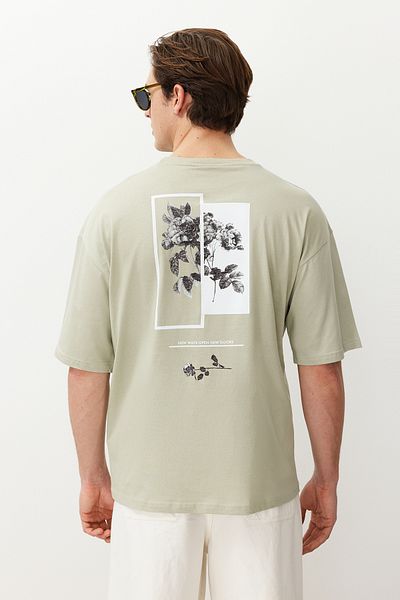 Trendyol Collection Mintfarbenes, übergroßes Baumwoll-T-Shirt mit Blumendruck – TMNSS21TS1223