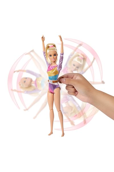 Barbie دمية وإكسسوارات رياضية، مجموعة لعب مع أزياء شقراء، مشبك C لحركة الارتداء، شعاع التوازن