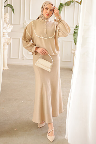 benguen 2078 Double Set with Knit Detail on the Collar Beige