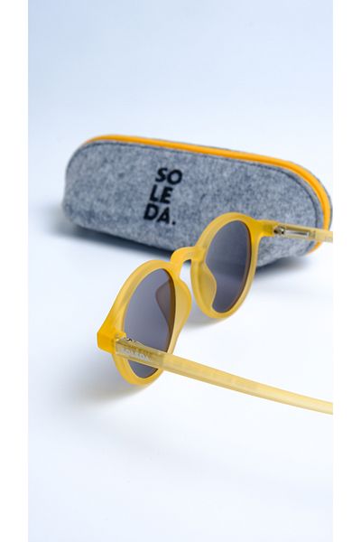 SOLEDA Adult Sunglasses Honey Bee