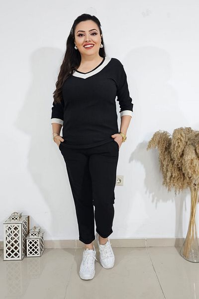 sinemisxxl Lycra twill fabric V-neck black blouse