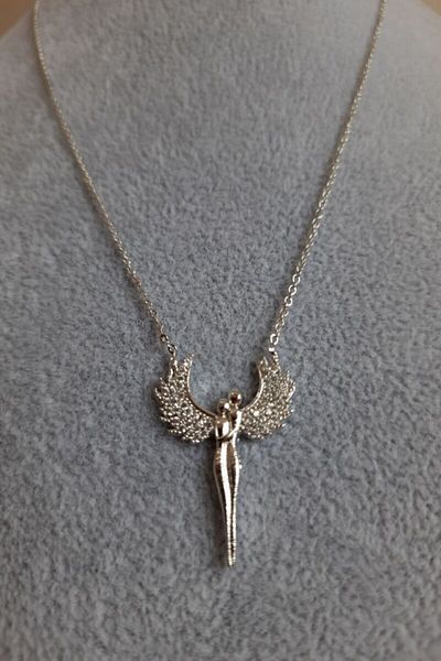 BB wikiki Silver Micail Angel Hugging Figure Necklace