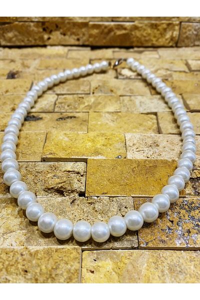 Panda Women's White Pearl Detailed Necklace