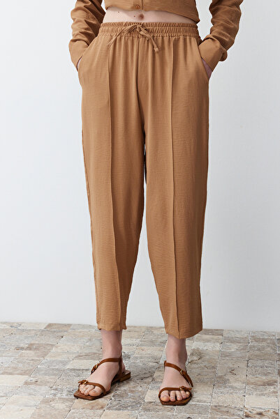 Trendyol Collection Aerobin szőtt ing és nadrág szett - Camel TWOSS24AU00038