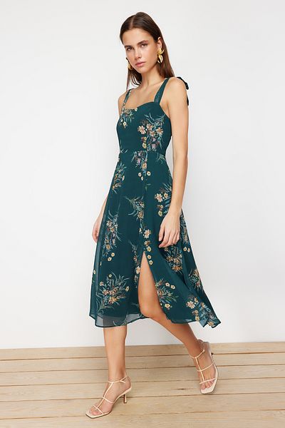 Trendyol Collection Πράσινο φλοράλ σε γραμμή Α με σχισμή πίσω φόρεμα Gipe Λεπτομέρεια σιφόν με επένδυση μίντι υφαντό TWOSS24EL00699