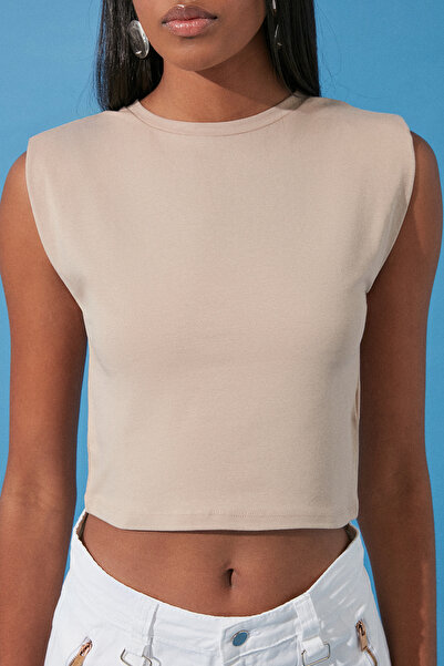 Trendyol Collection Mink Padded Fitted Crew Neck Crop Stretchy Knitted Blouse TWOSS23BZ00251