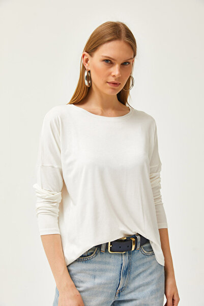 Olalook Kadın Beyaz Bisiklet Yaka Yarasa Dökümlü Viskon Bluz BLZ-19002588