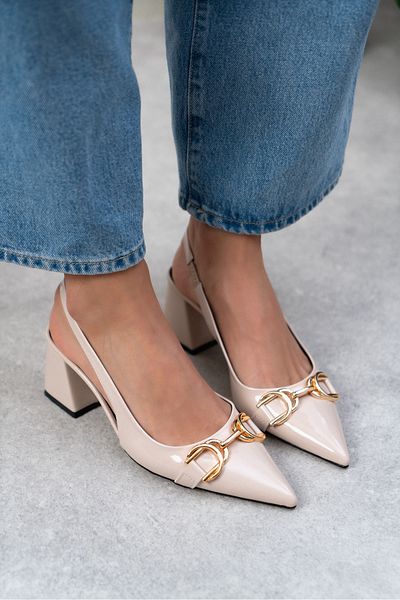 NİŞANTAŞI SHOES Daphne Beige Patent Leather Accessory Detailed Pointed Toe Women's High Heeled Shoe