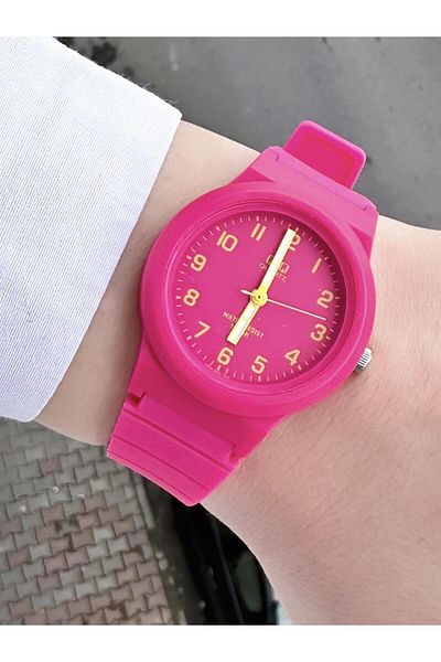 Q&Q Women's Waterproof Plastic Cord Wristwatch