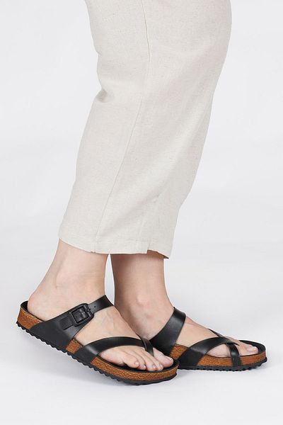 Jump 50008 Schwarze Damen-Flip-Flops mit einer Schnalle